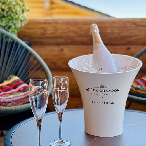 e421c7ba-b335-4c0a-8edd-44bac32c19af